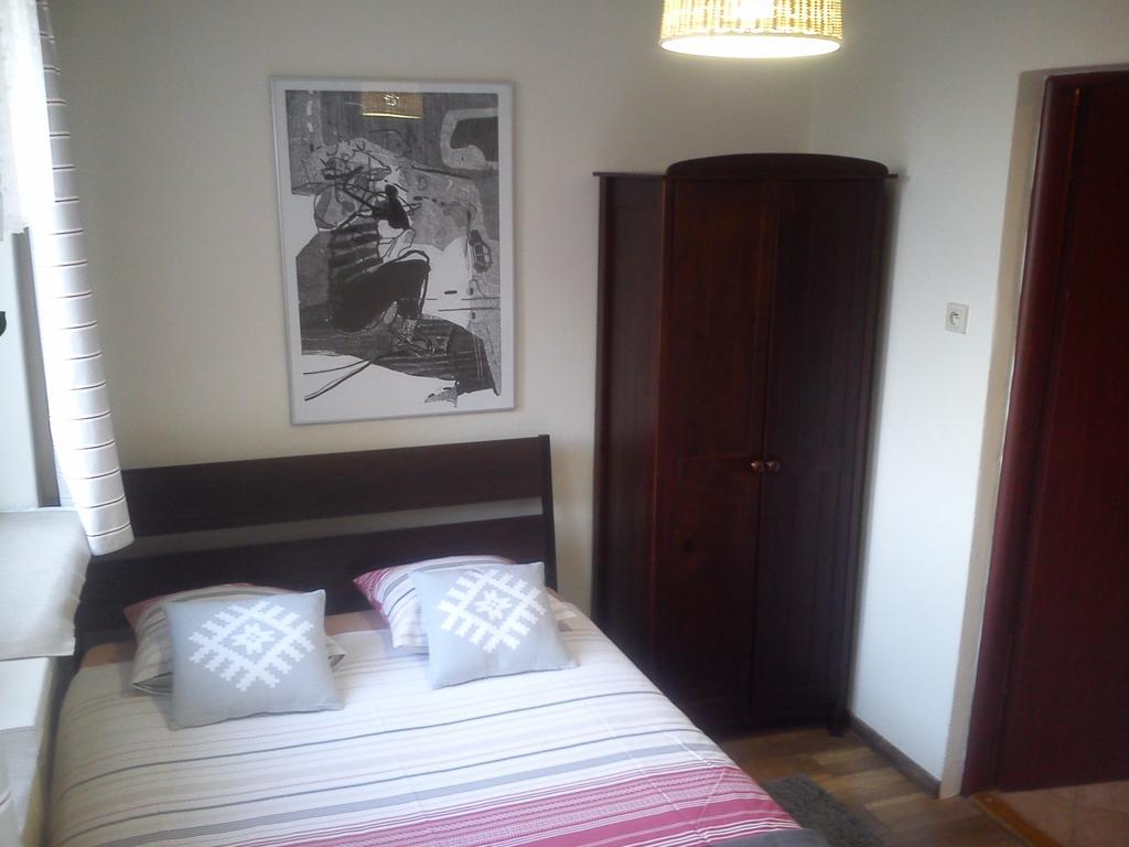 Willa Pod Aniolem - Pokoje Goscinne & Apartamenty Z Widokiem Na Gory Щирк Екстериор снимка
